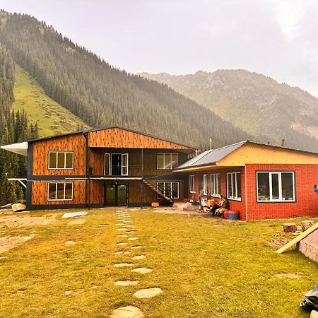 Ala-Kul Guesthouse In Altyn-Arashan Karakol Bagian luar foto