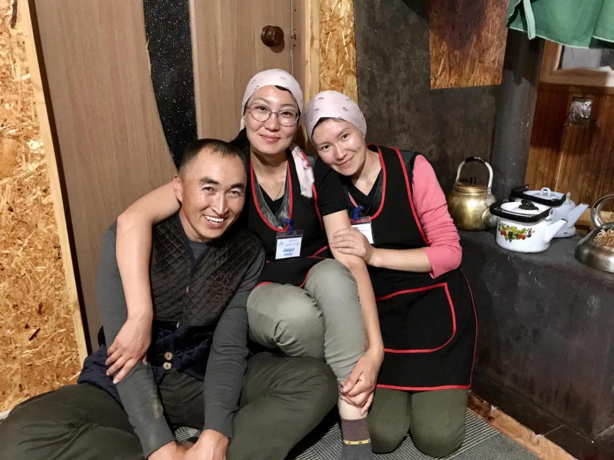 Ala-Kul Guesthouse In Altyn-Arashan Karakol Bagian luar foto