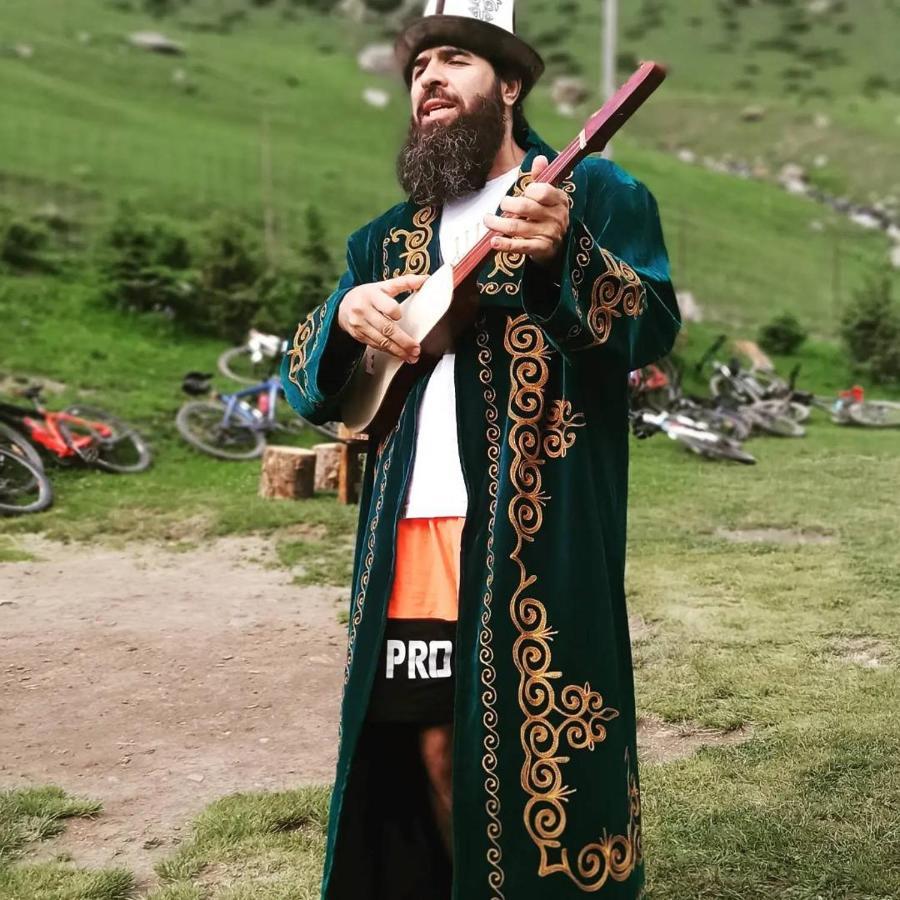 Ala-Kul Guesthouse In Altyn-Arashan Karakol Bagian luar foto